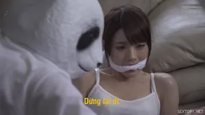 Đang ôn thi đại học mà nhìn chị nứng quá